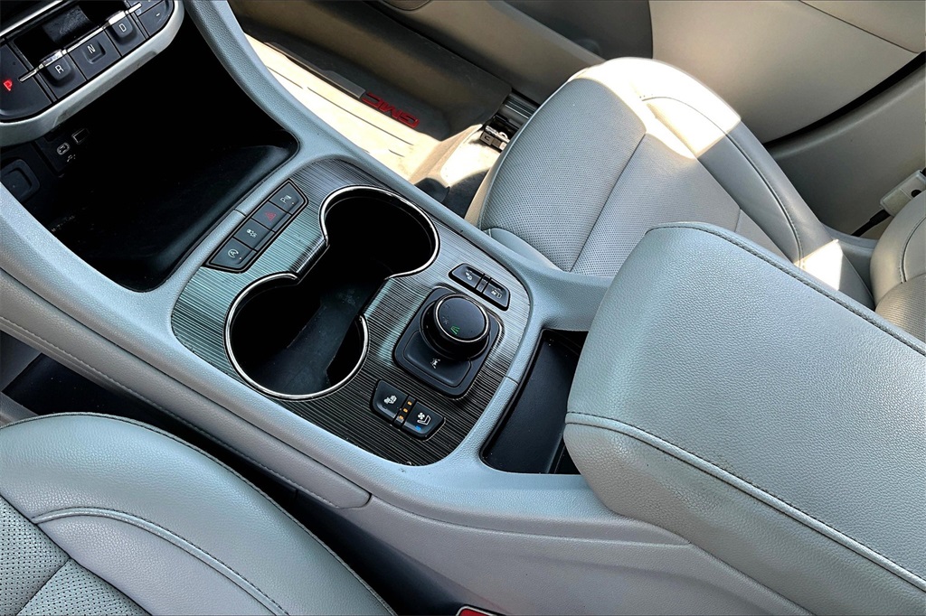 2021 Gmc Acadia SLT photo 18