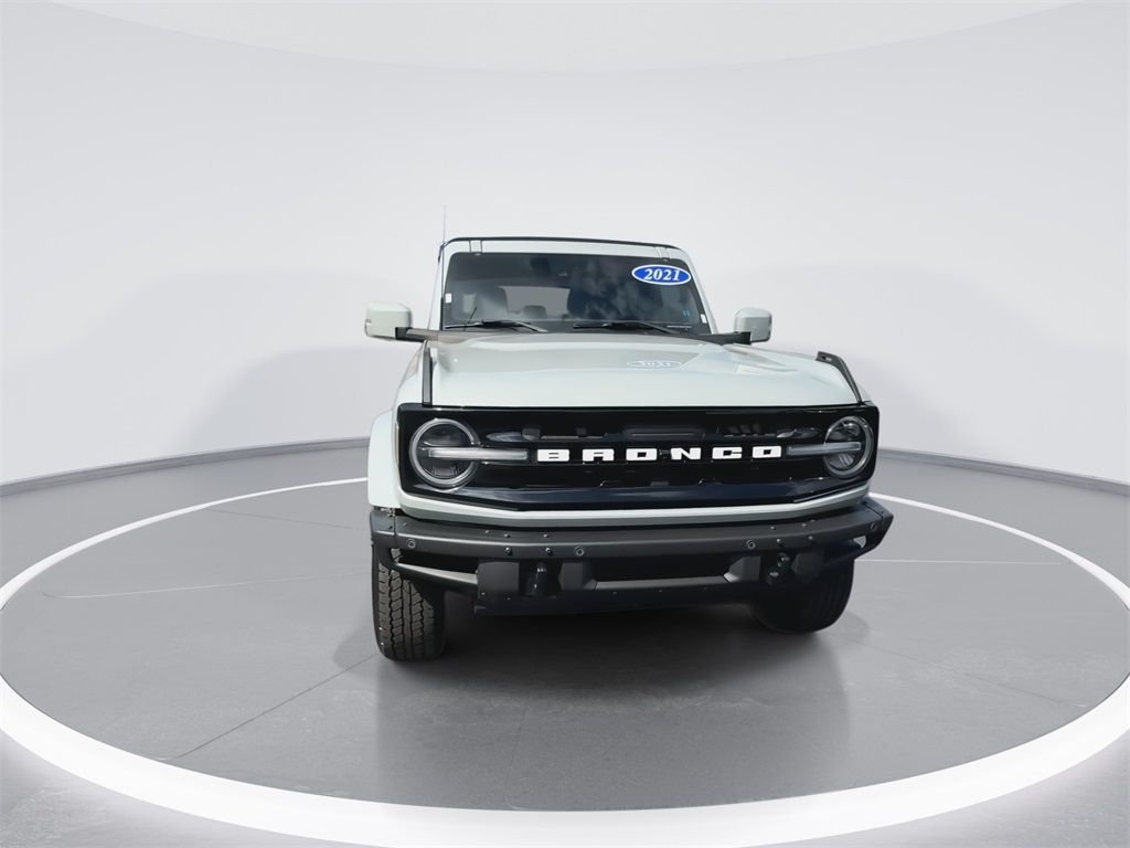 2021 Ford Bronco Outer Banks photo 3
