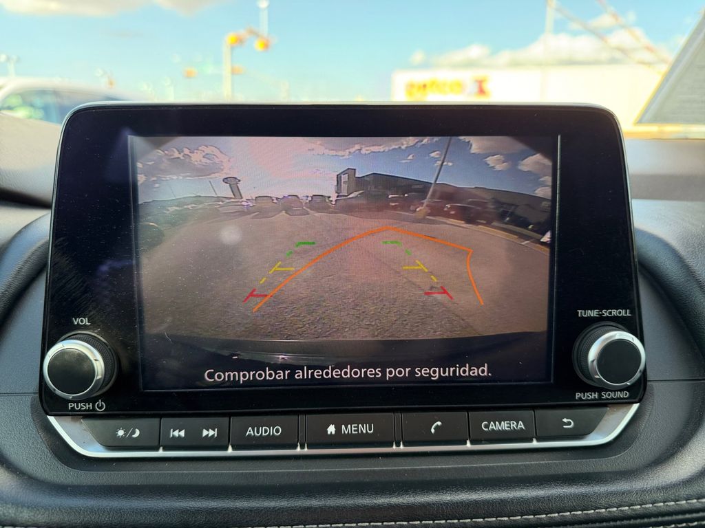 2022 Nissan Rogue S photo 18