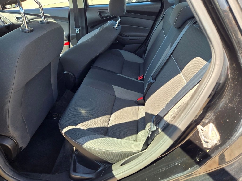 2012 Ford Focus SE photo 14