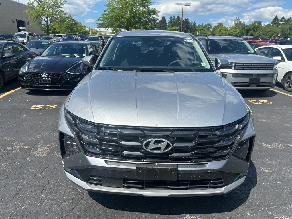 2025 Hyundai Tucson SE photo 4