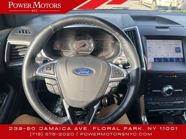 2020 Ford Edge ST photo 11