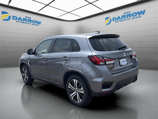 2025 Mitsubishi Outlander Sport SE photo 2