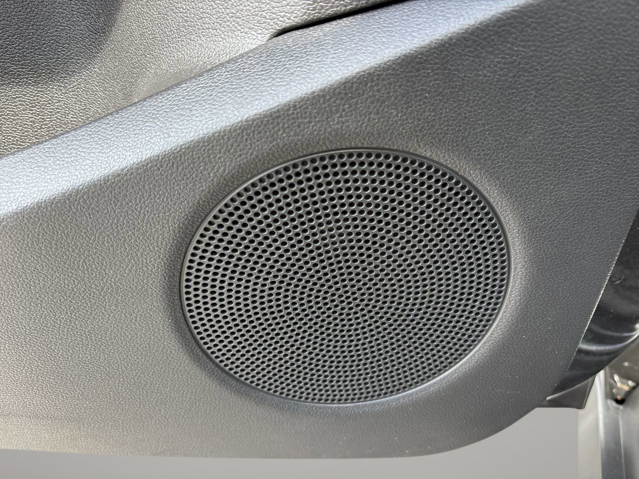 2016 Ford C-Max Hybrid SE photo 18
