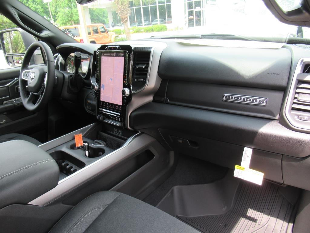 2025 Ram 2500 Big Horn photo 12