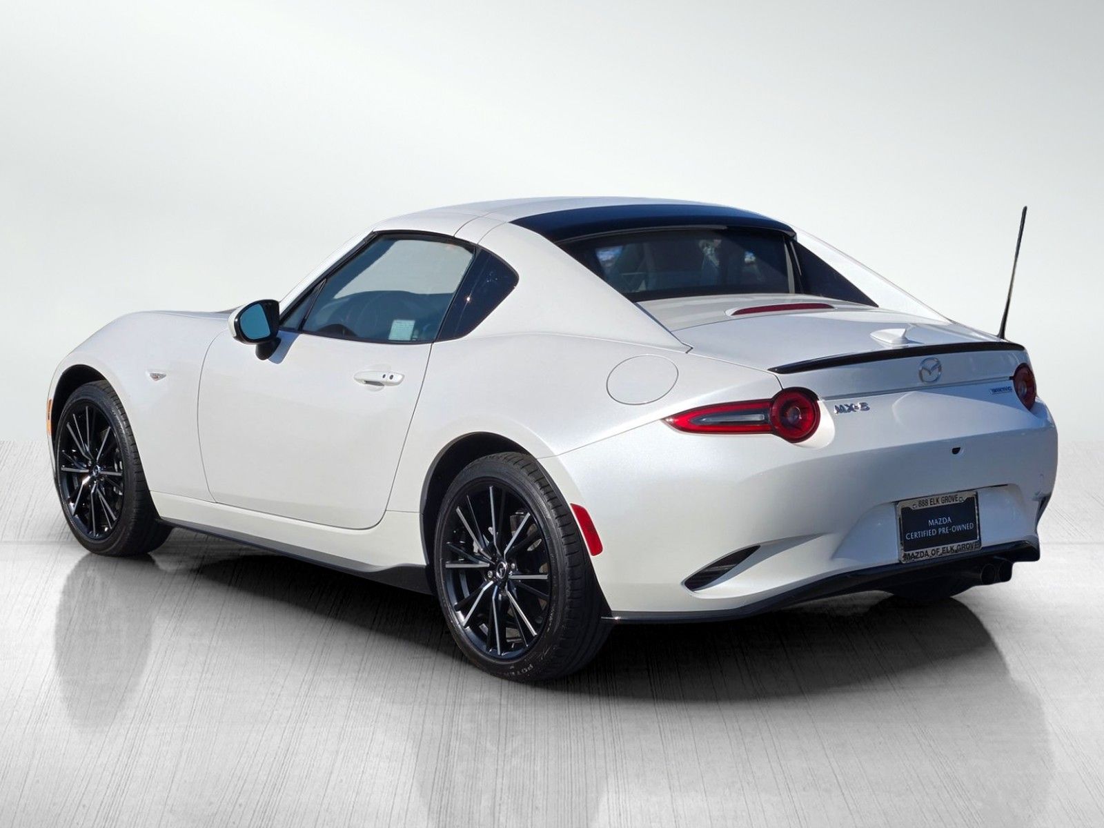 2024 Mazda MX-5 Miata Miata RF Grand Touring photo 7