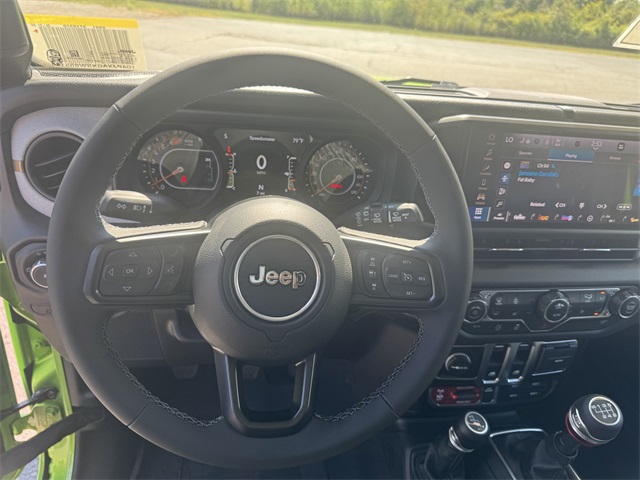 2025 Jeep Wrangler Willys photo 18