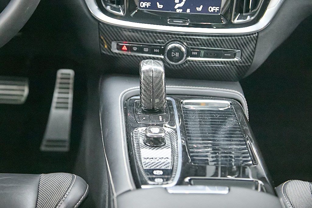 2022 VOLVO S60 - Image 29