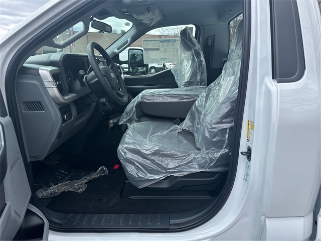 2025 Ford F-250 XL photo 5