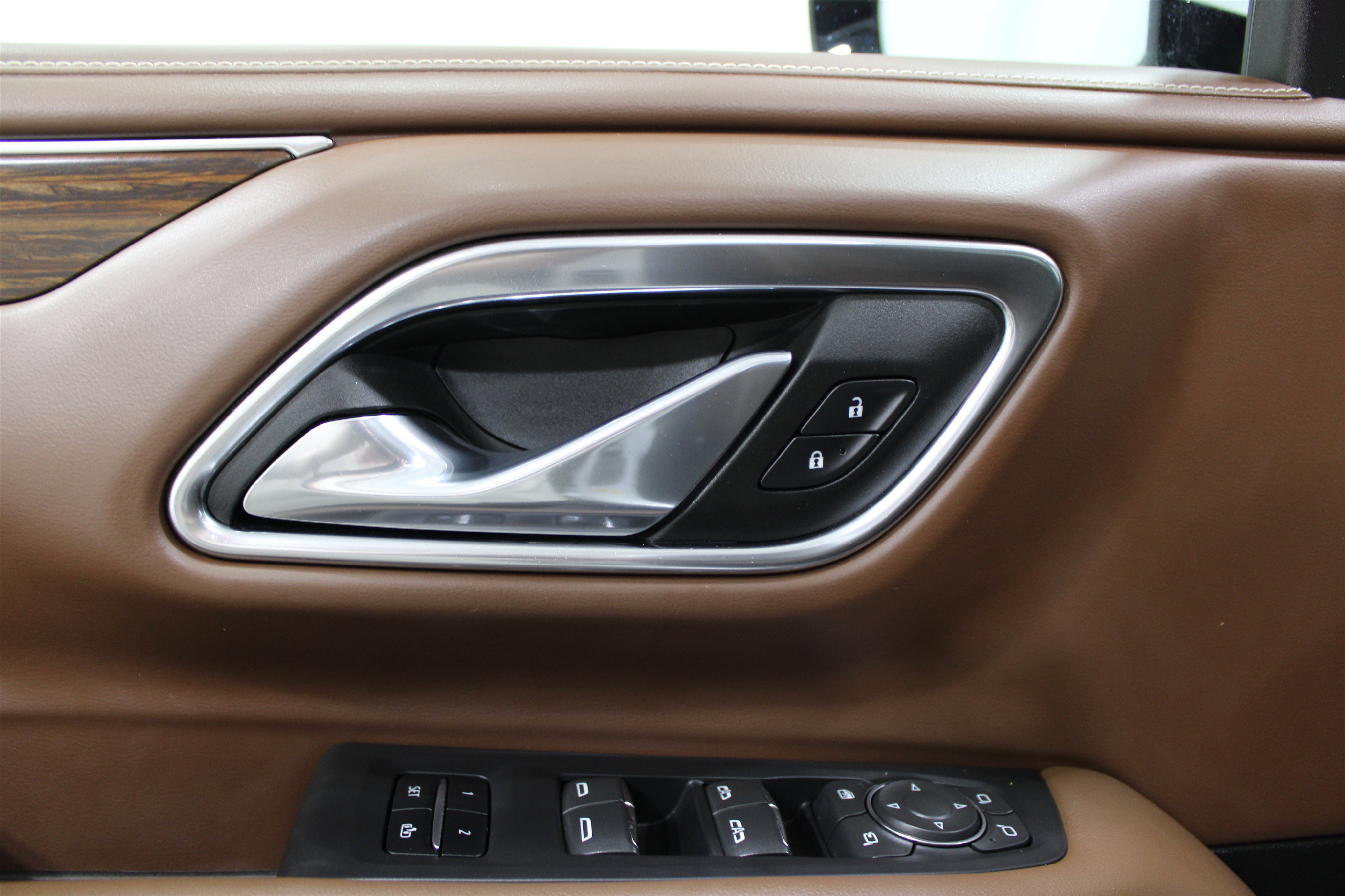 2023 Chevrolet Tahoe High Country photo 3