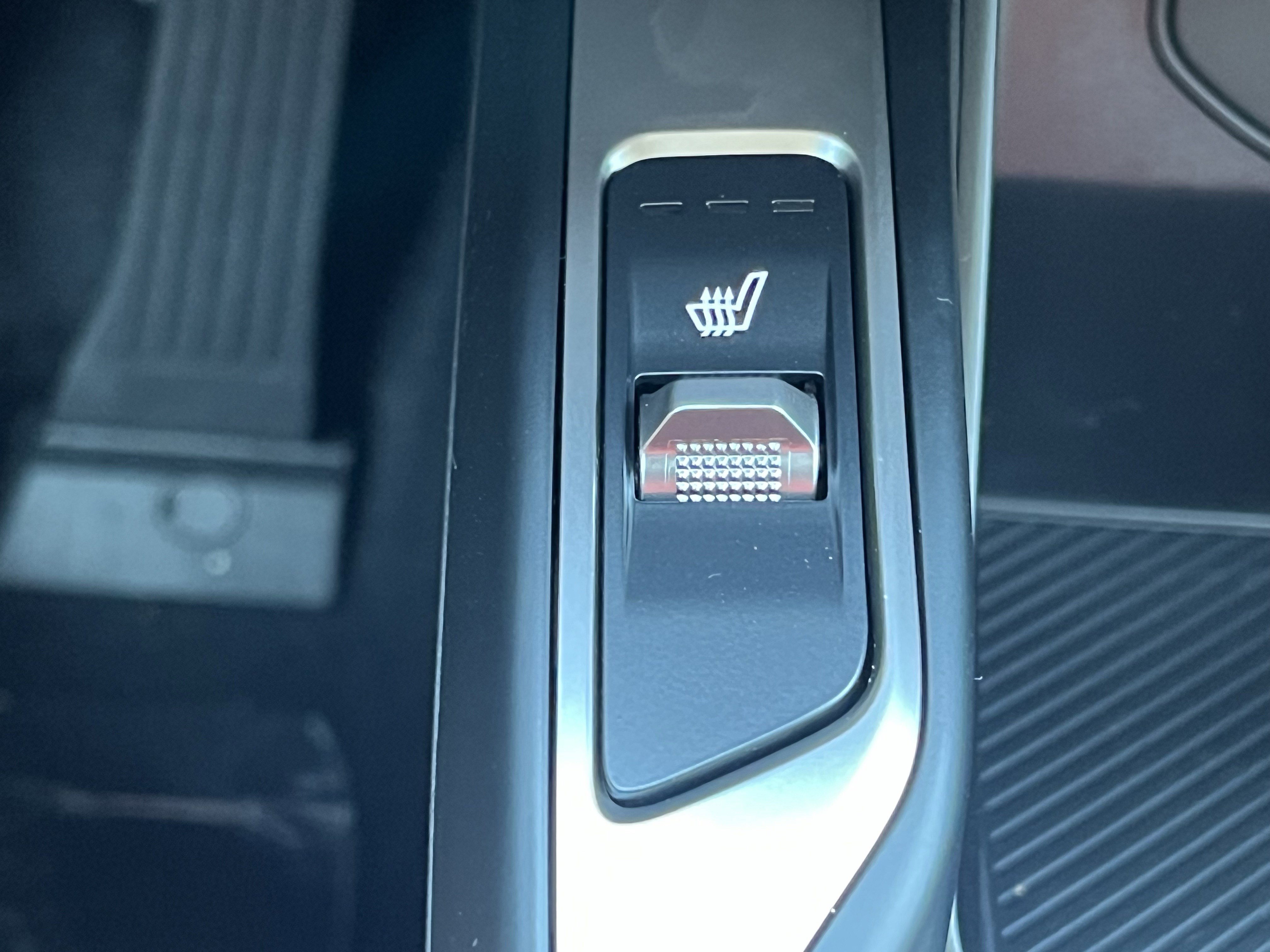 2025 Kia Sorento Hybrid EX photo 6