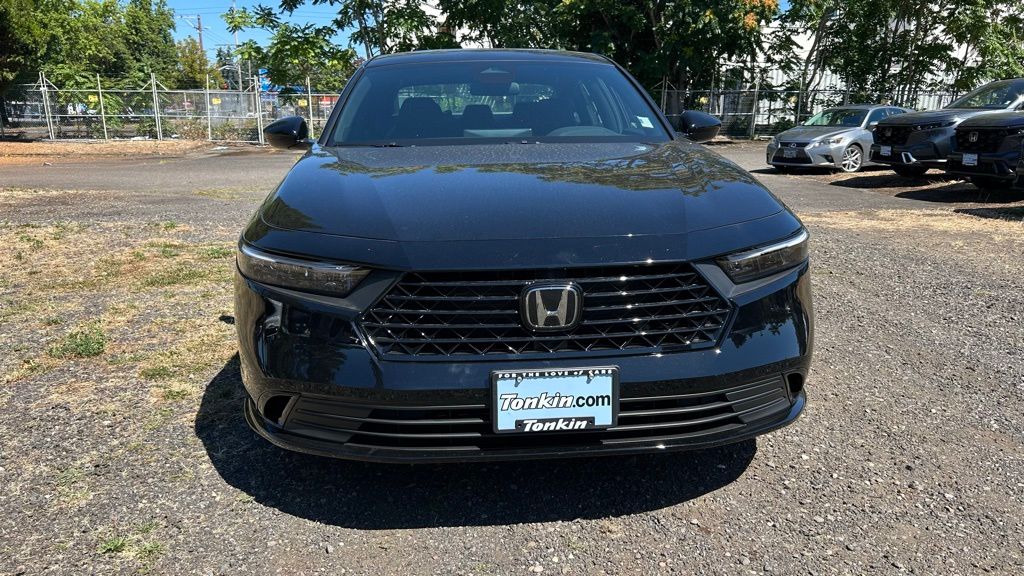 2025 Honda Accord Hybrid Sport-L photo 3