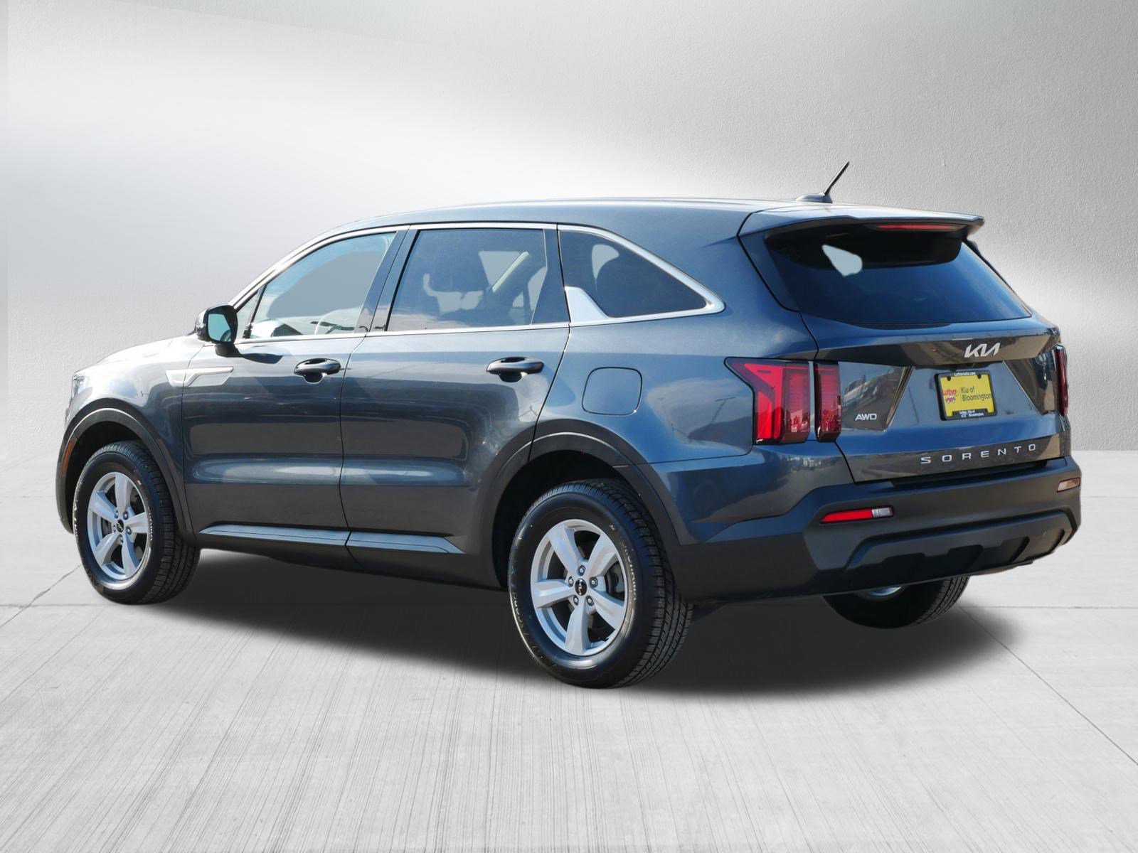 2022 Kia Sorento LX photo 4