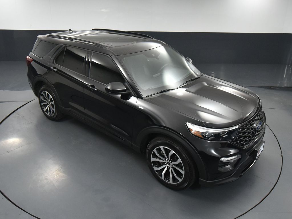 2024 Ford Explorer ST-Line photo 52