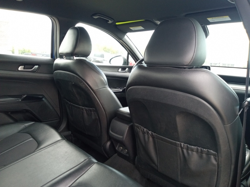 2022 Kia K5 GT-Line photo 21