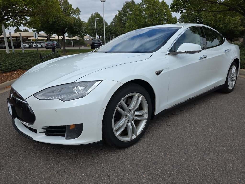2015 Tesla Model S 85D photo 2