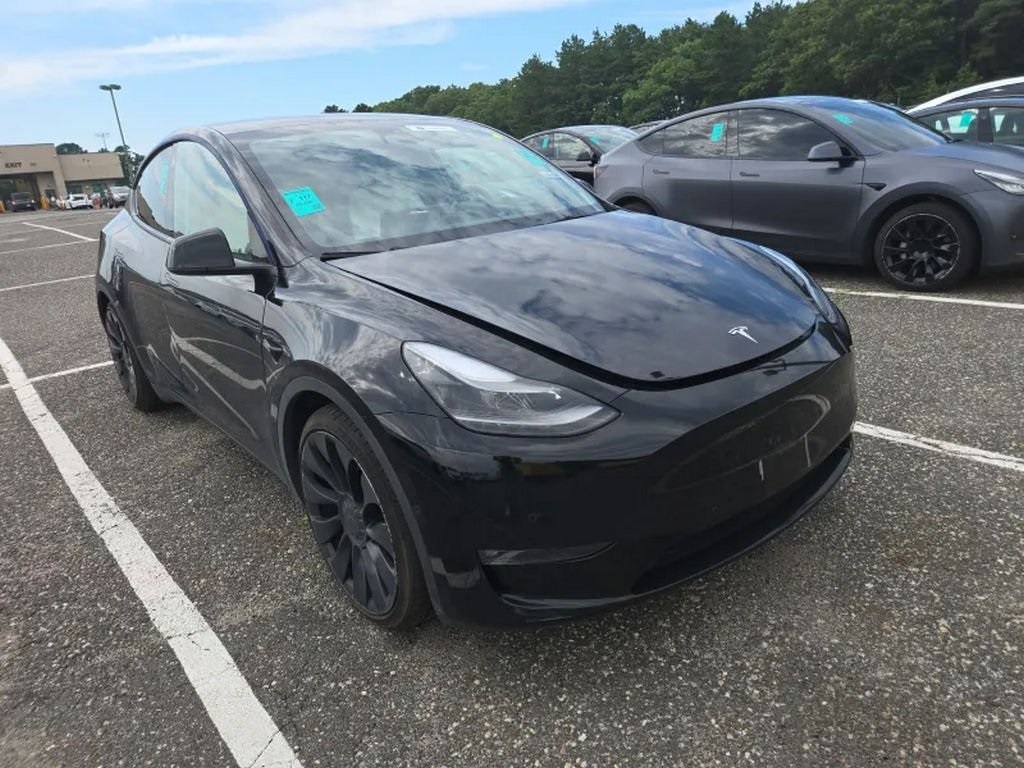 Used 2022 Tesla Model Y Performance with VIN 7SAYGDEF4NF512424 for sale in Northfield, Minnesota