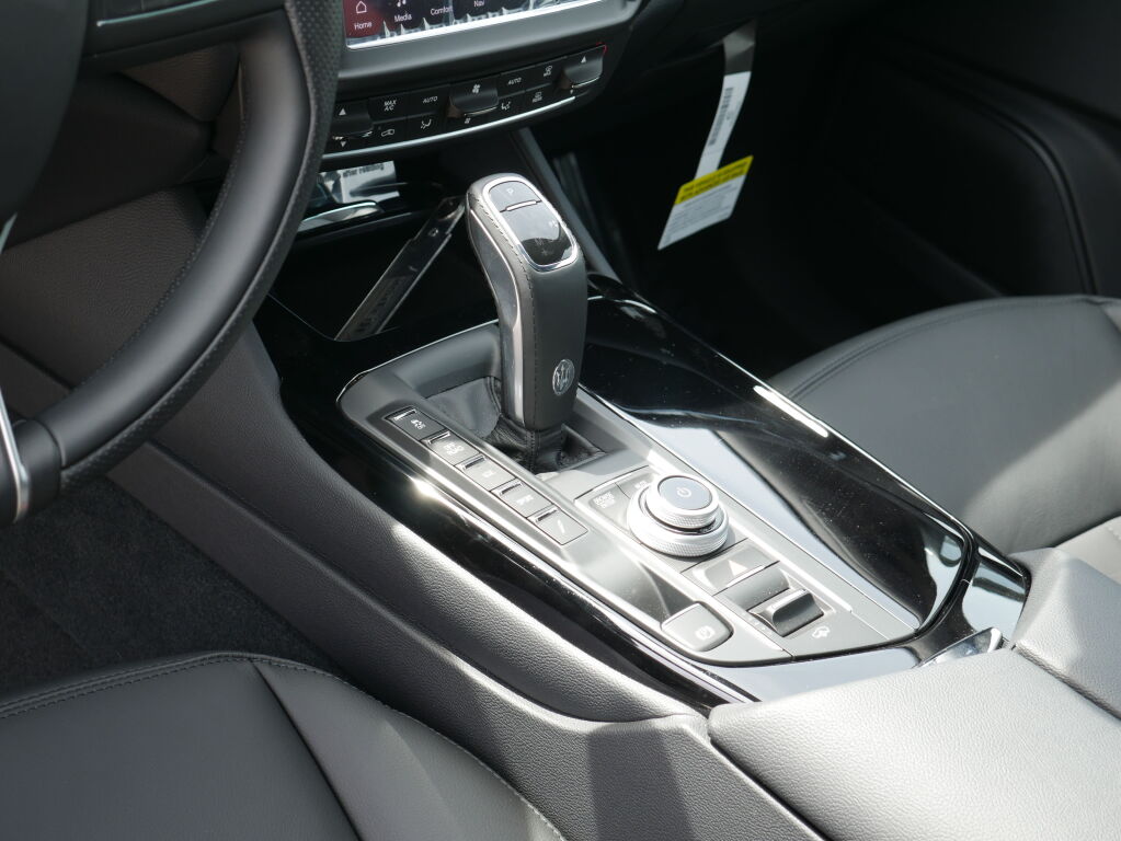 2023 Maserati Levante GT photo 25
