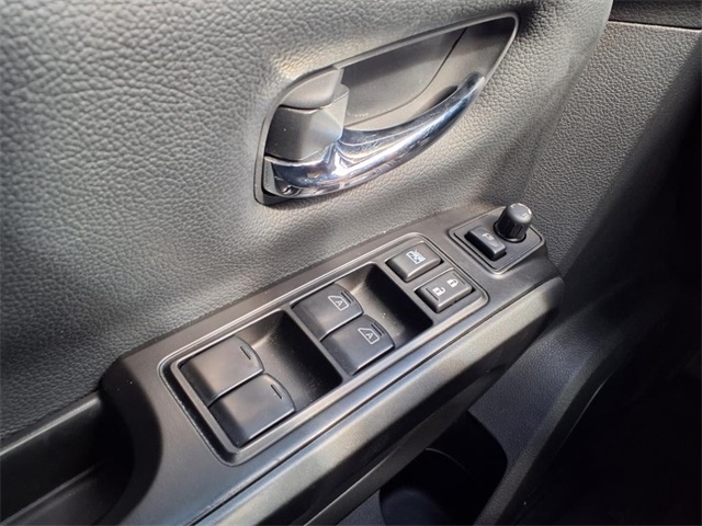 2023 Nissan Titan PRO-4X photo 15