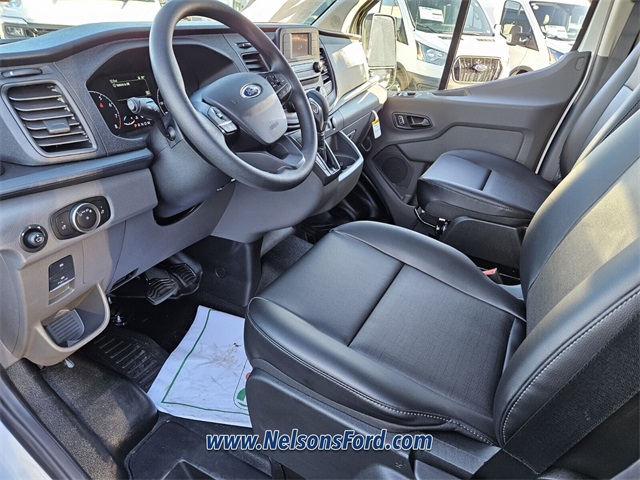 2024 Ford Transit photo 4