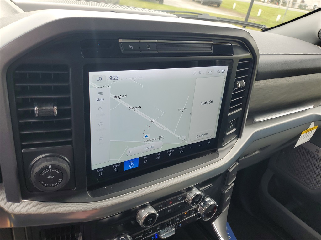 2025 Ford F-150 Lariat photo 16