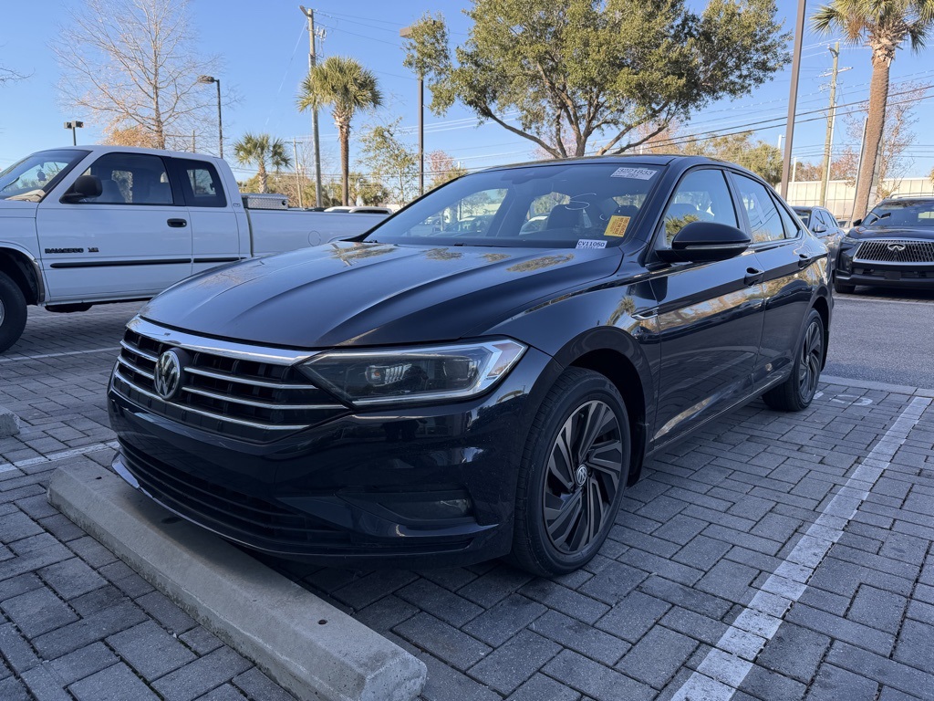 2019 Volkswagen Jetta SEL Premium's photo