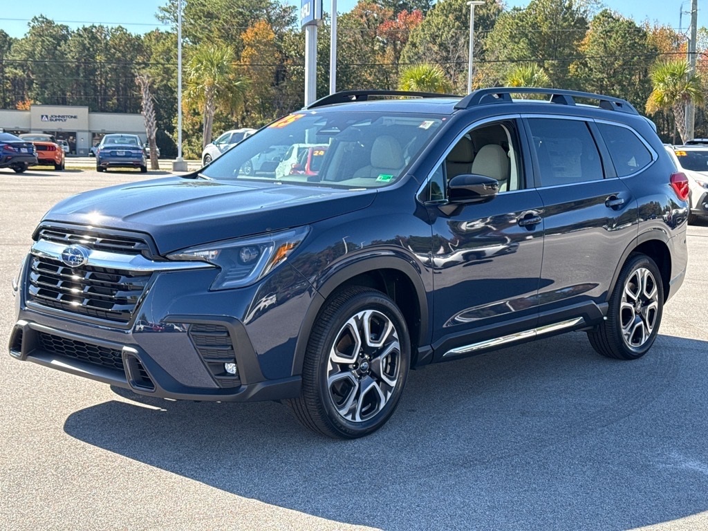 2025 Subaru Ascent Limited photo 4