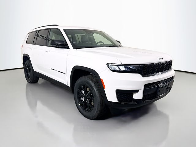2025 Jeep Grand Cherokee L Altitude's photo