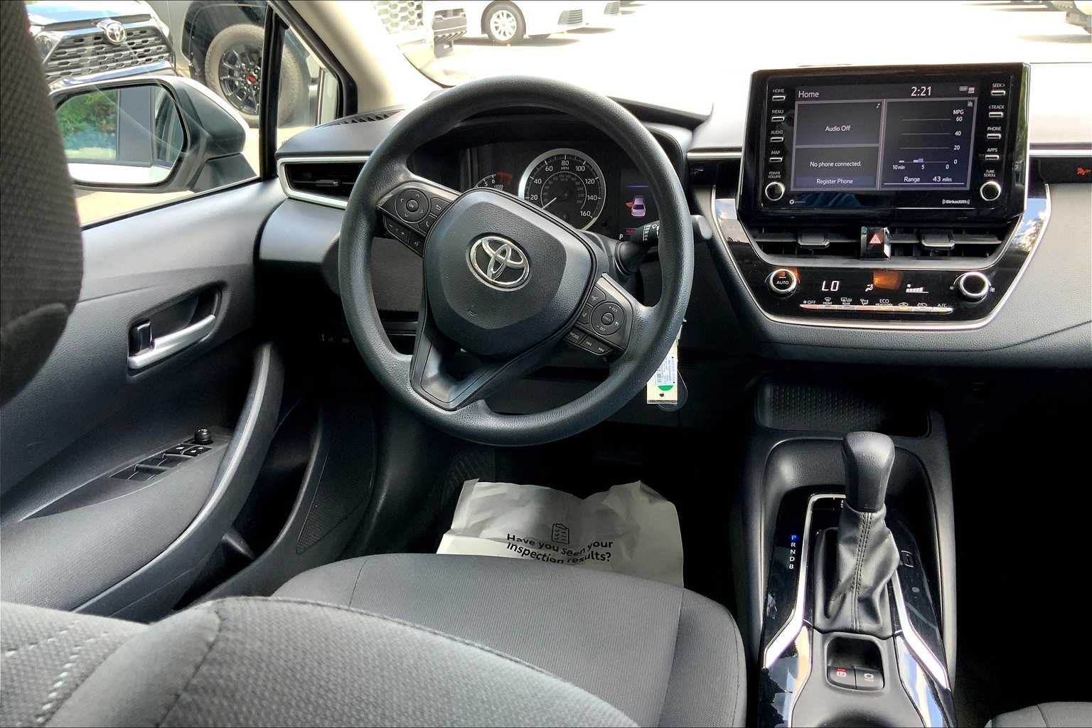 2021 Toyota Corolla LE photo 5