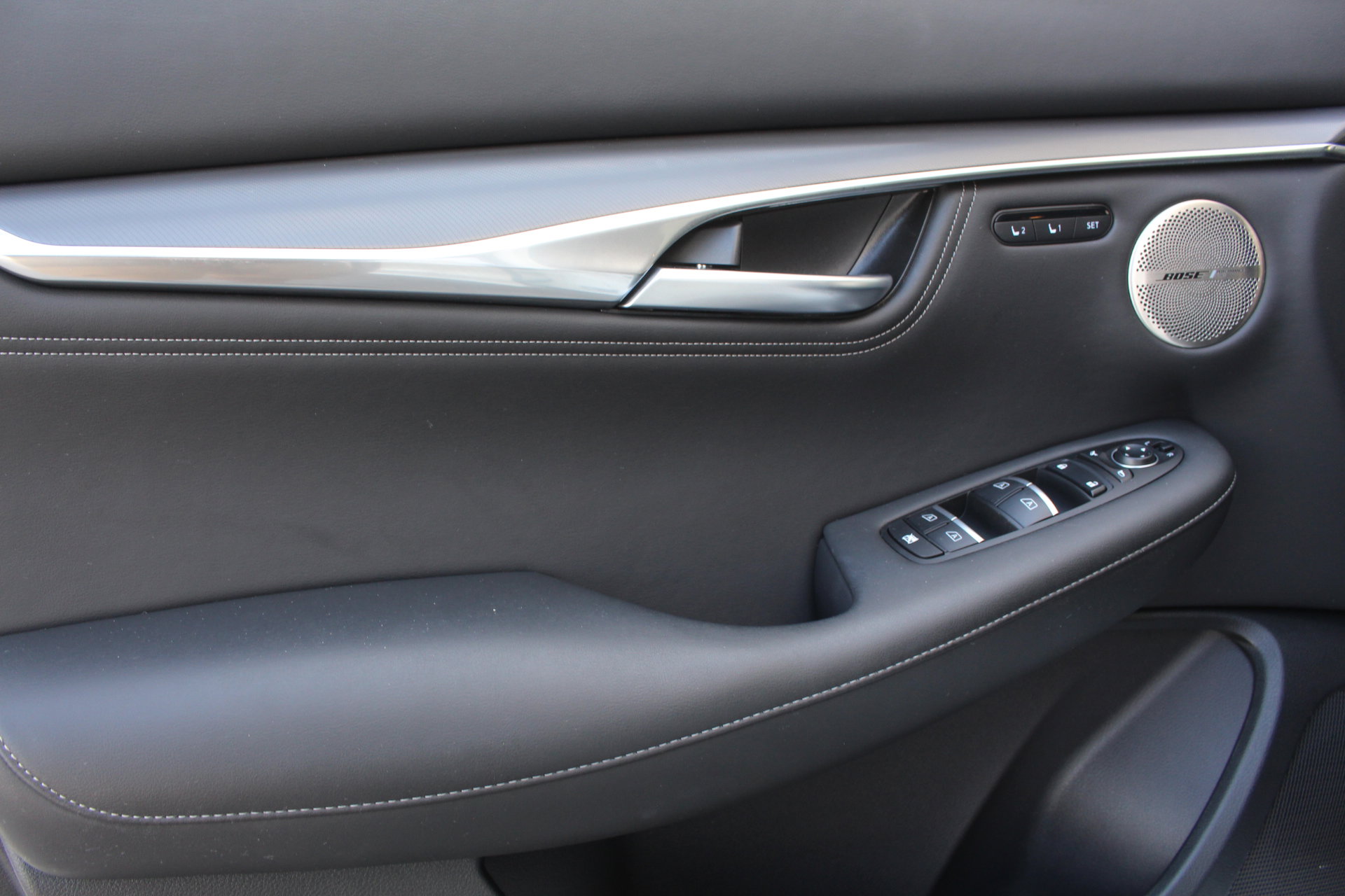 2025 Infiniti QX55 Essential photo 10