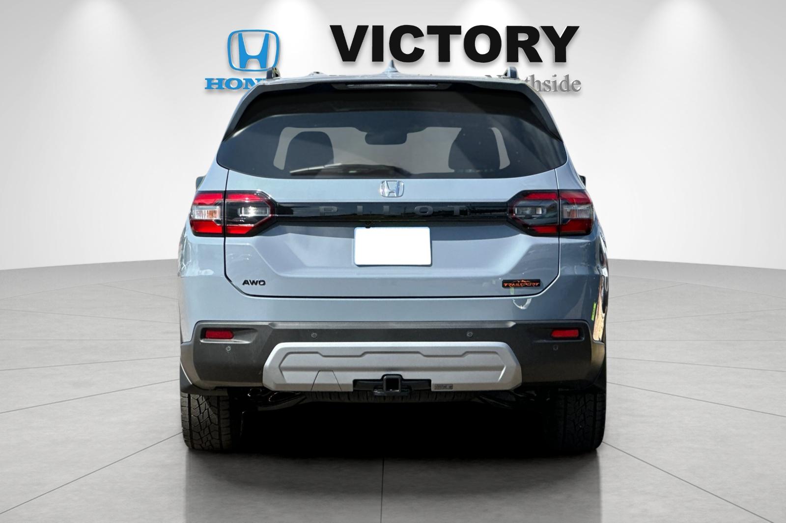 2025 Honda Pilot TrailSport photo 3