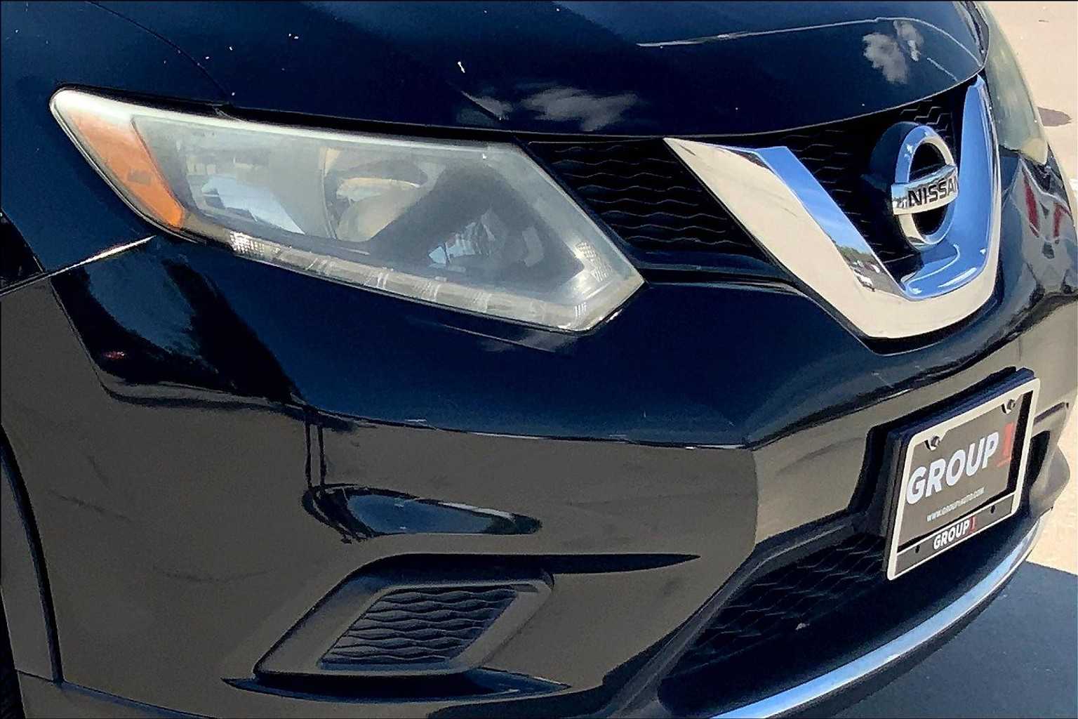 2014 Nissan Rogue S photo 26