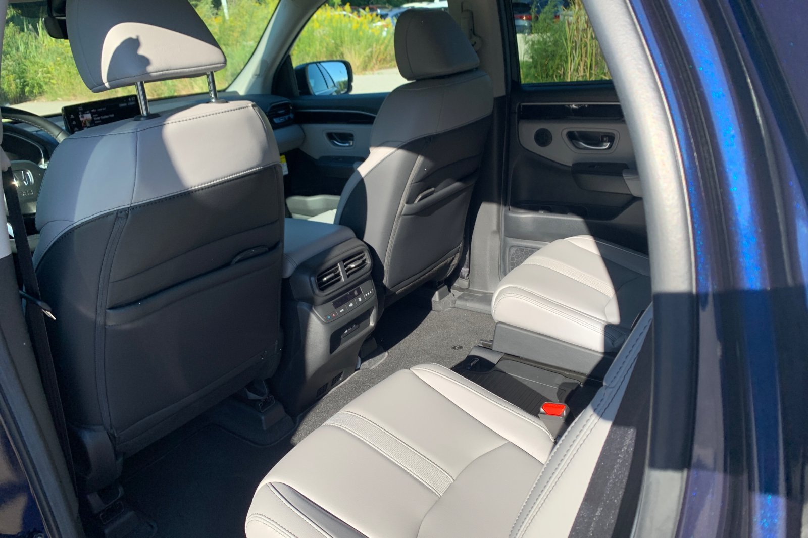 2025 Honda Pilot Touring photo 11
