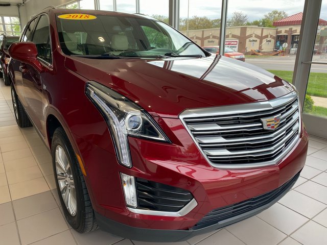 Used 2018 Cadillac XT5 Luxury with VIN 1GYKNDRS8JZ159829 for sale in Westland, MI