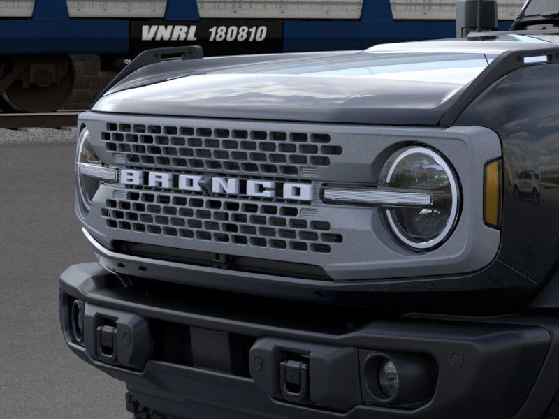2025 Ford Bronco Badlands photo 17