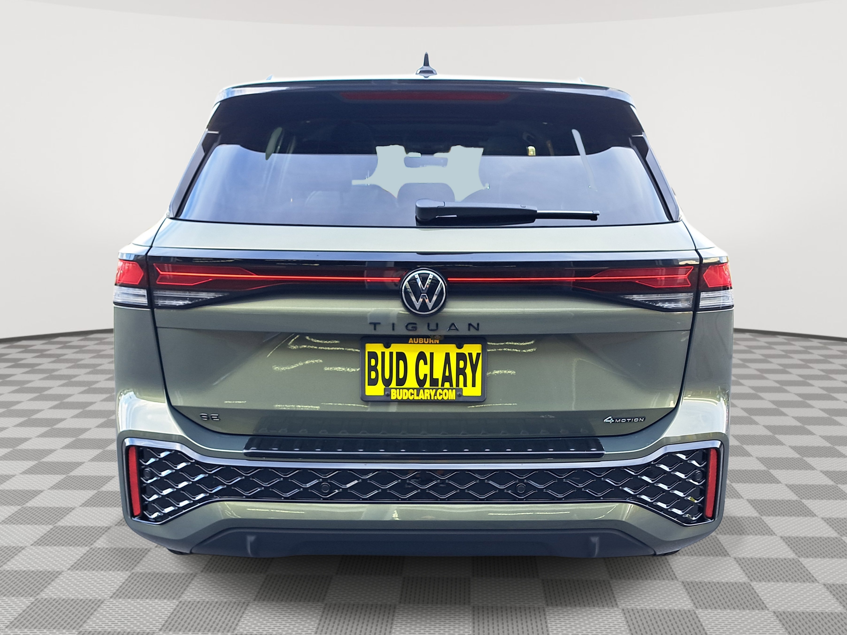 2025 Volkswagen Tiguan SE R-Line Black photo 2