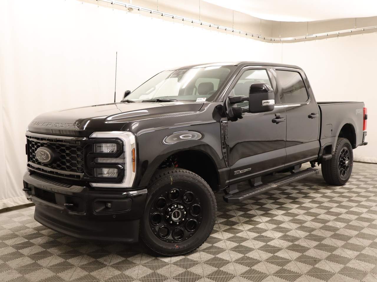 2025 Ford F-250 Super Duty Lariat's photo