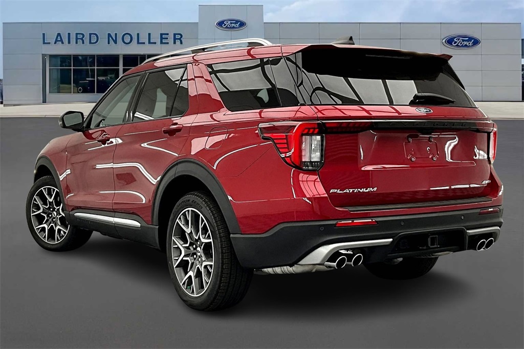 2025 Ford Explorer Platinum photo 3
