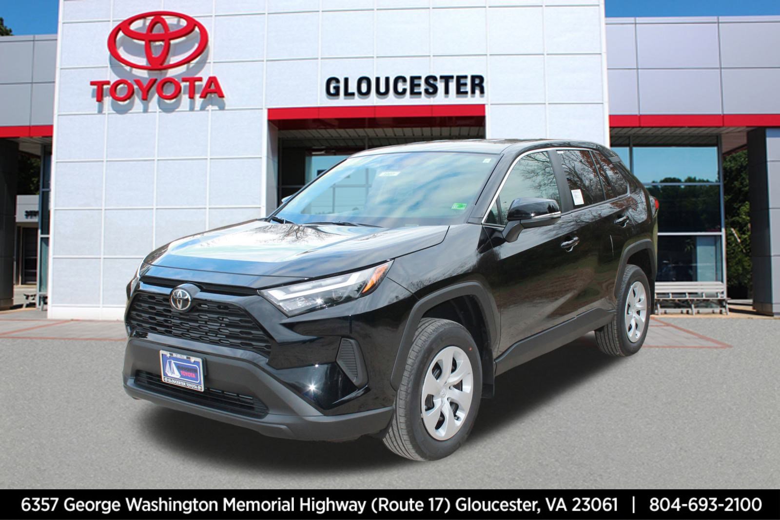 2025 Toyota RAV4 LE's photo