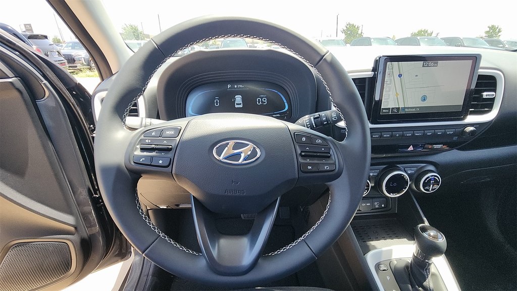 2025 Hyundai Venue Limited photo 18