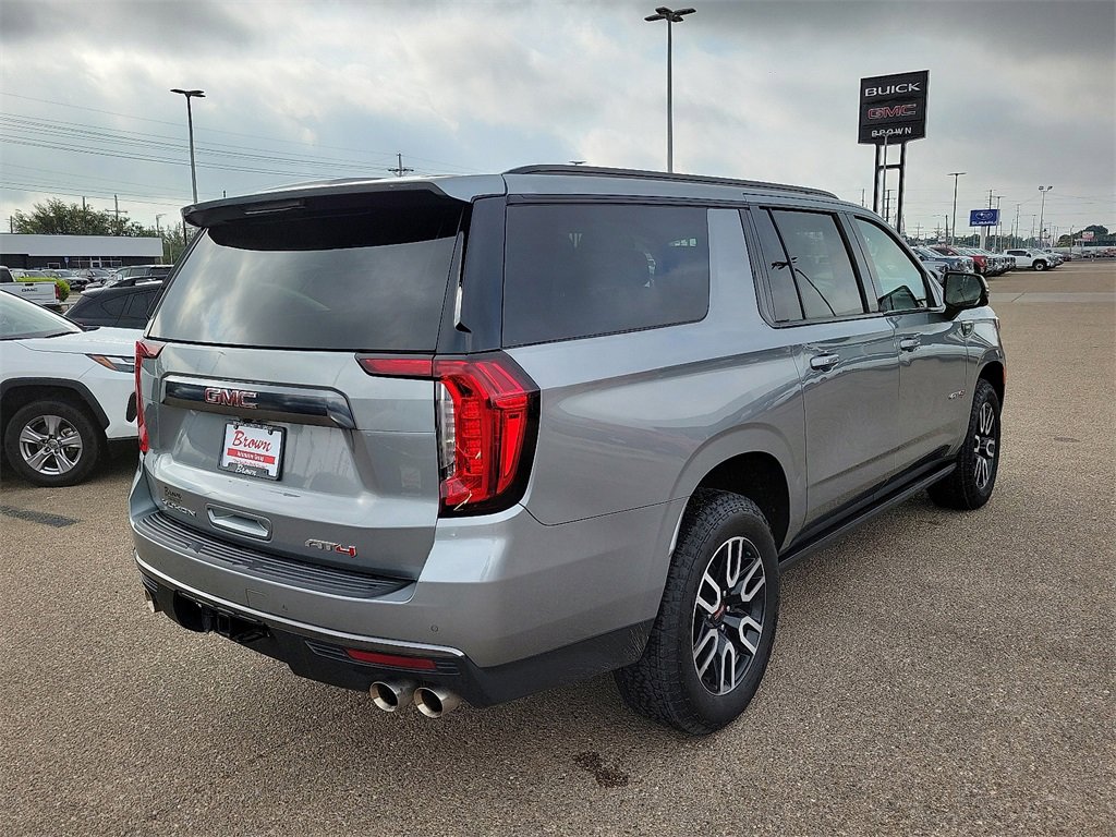 2023 Gmc Yukon XL AT4 photo 10