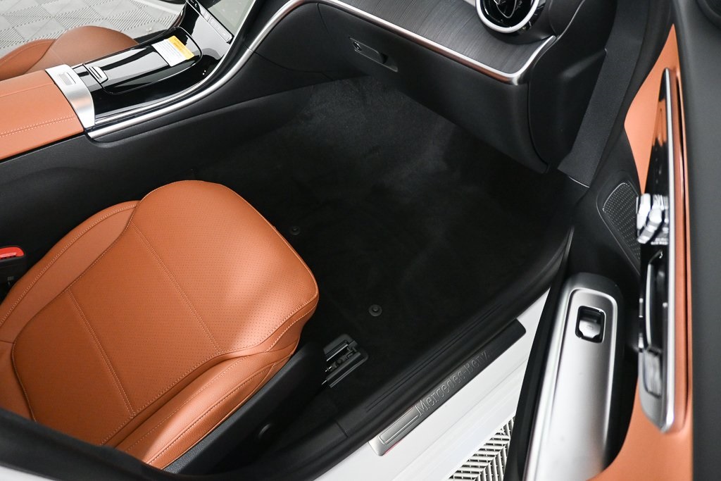 2025 Mercedes Benz C 300 photo 19
