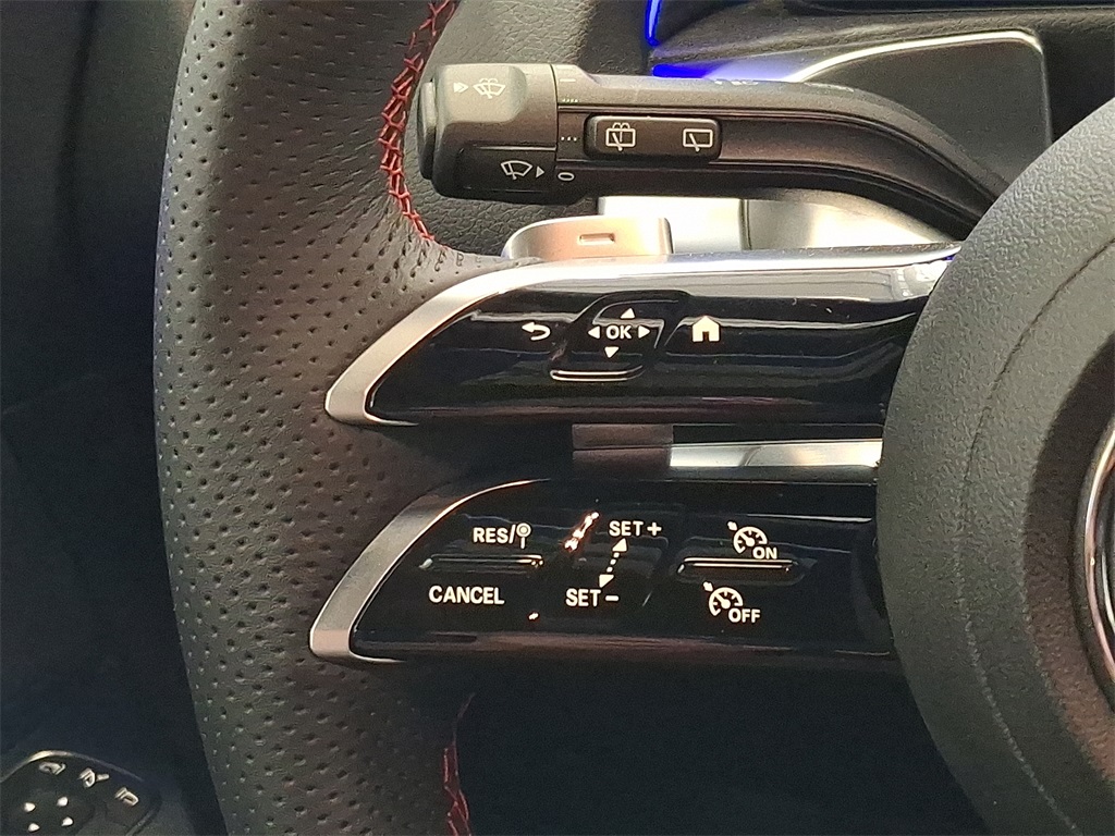 2026 Mercedes Benz GLB 250 4MATIC photo 14