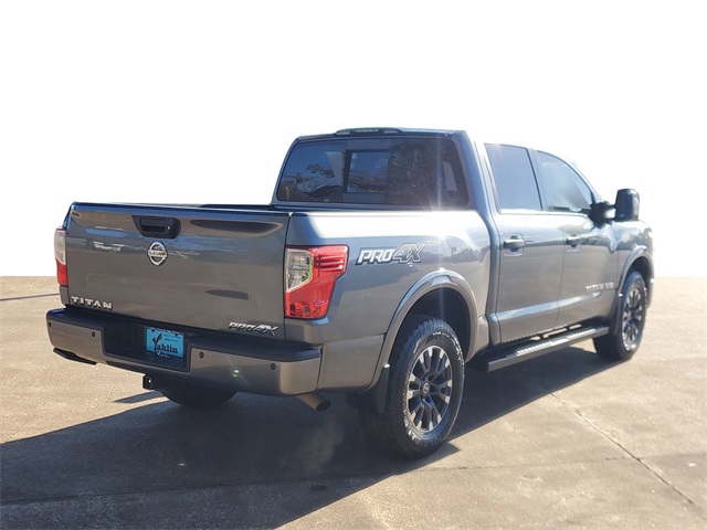 2018 Nissan Titan PRO-4X photo 4