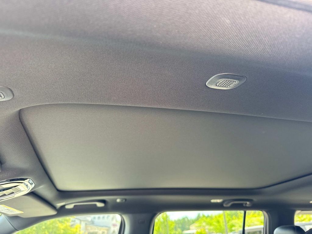 2023 Jeep Wagoneer Series II Carbide photo 19