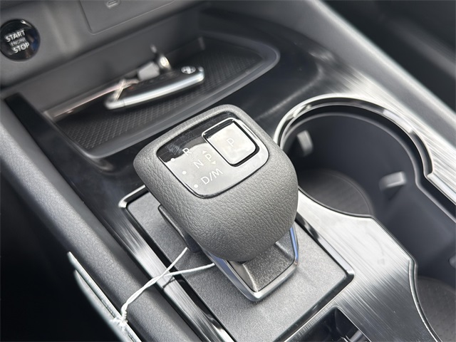 2026 Nissan Rogue SV photo 10