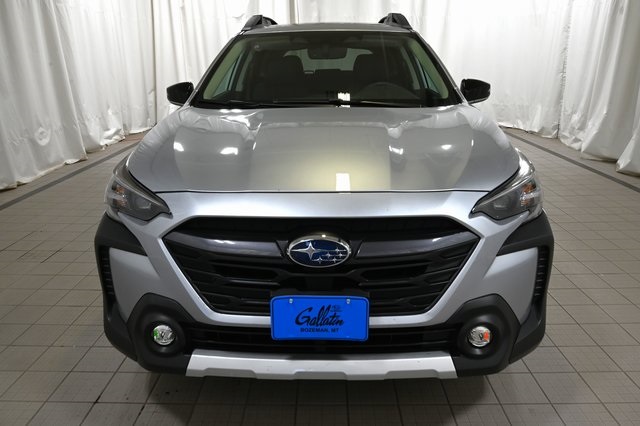 2025 Subaru Outback Limited photo 13