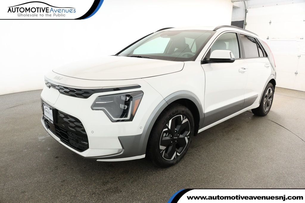 2025 Kia Niro Wave's photo