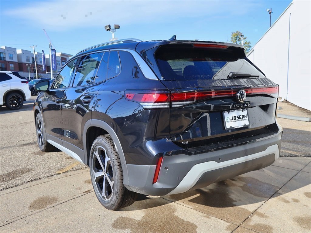 2026 Volkswagen Tiguan SE photo 2