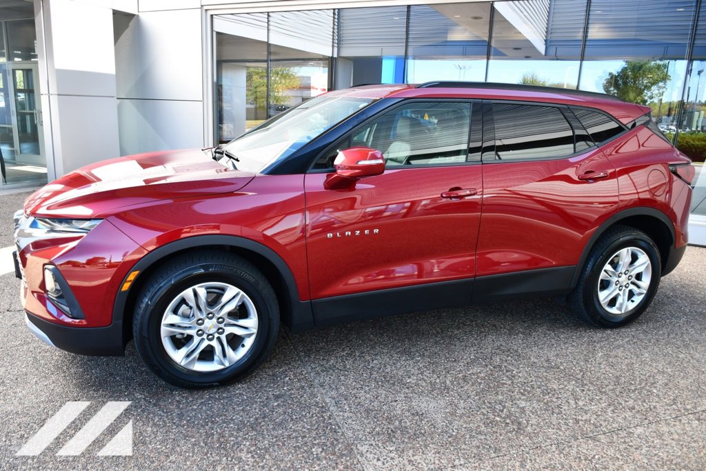 2019 Chevrolet Blazer 3LT photo 2